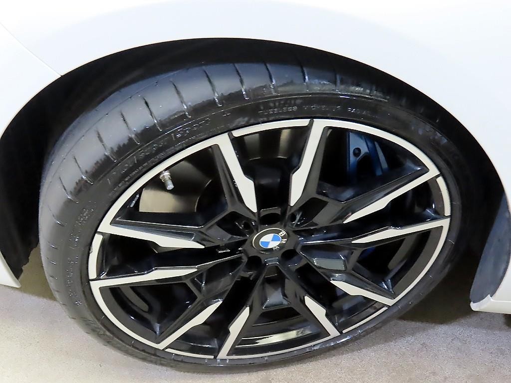 BMW 8시리즈 8시리즈 (G15) M850i xDrive 그란 쿠페 이미지 20