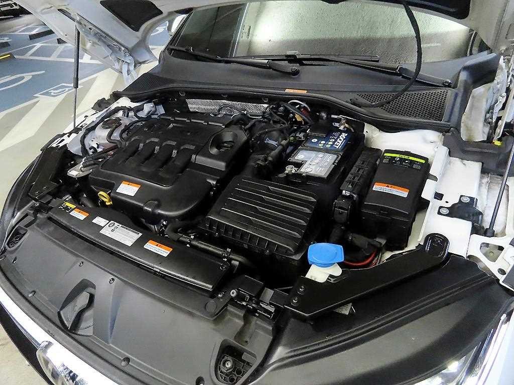 폭스바겐 아테온 2.0 TDI 엘레강스 프레스티지 이미지 19