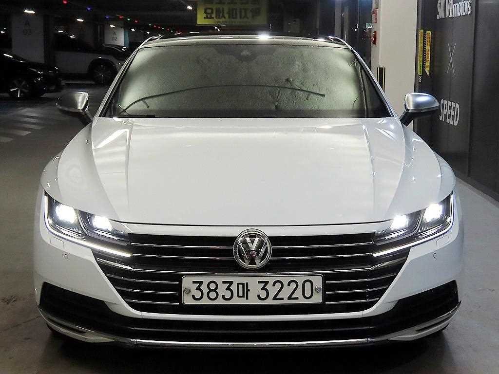 폭스바겐 아테온 2.0 TDI 엘레강스 프레스티지 이미지 2