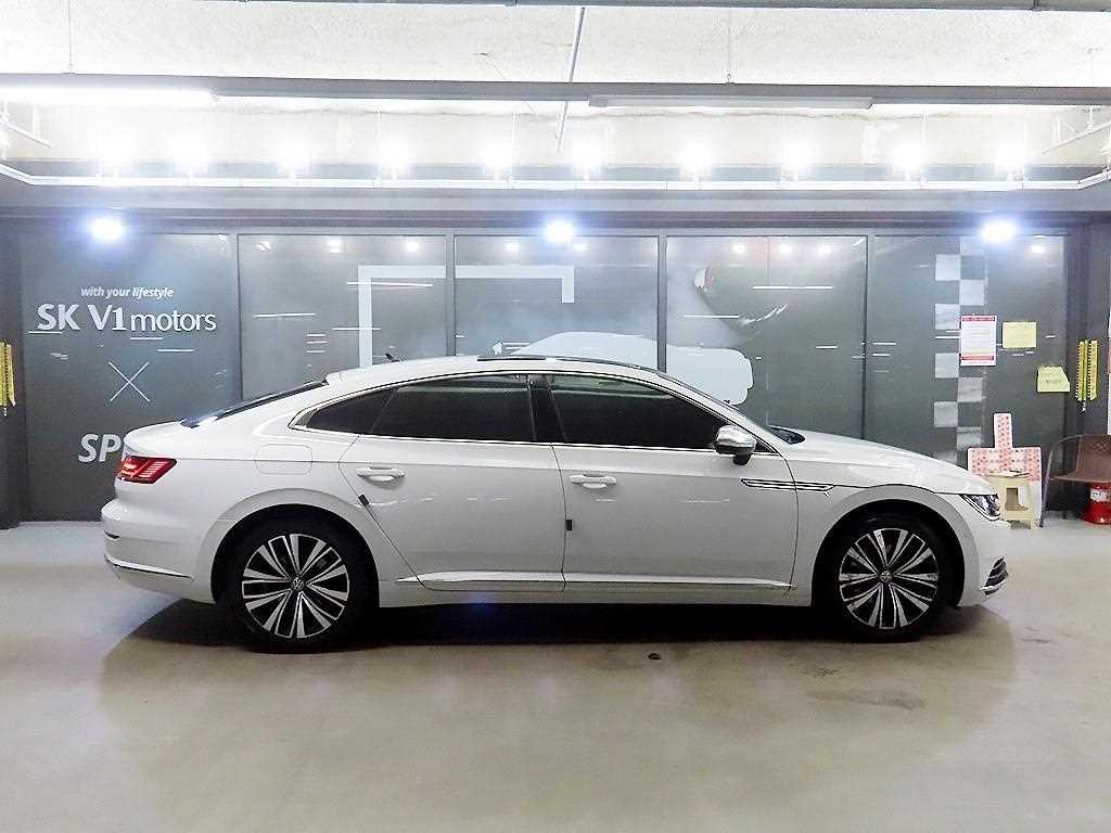 폭스바겐 아테온 2.0 TDI 엘레강스 프레스티지 이미지 3