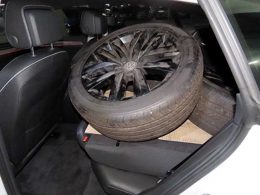 폭스바겐 아테온 2.0 TDI 엘레강스 프레스티지 이미지 7