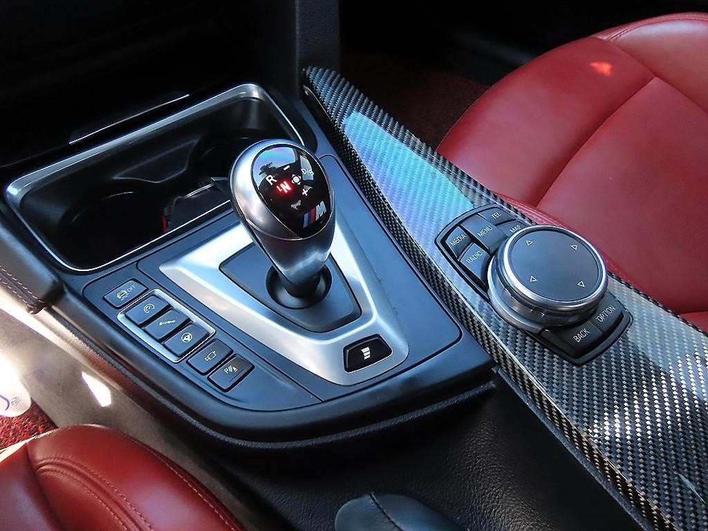 BMW 3시리즈 M3 (F80, E90) M3 세단 이미지 11