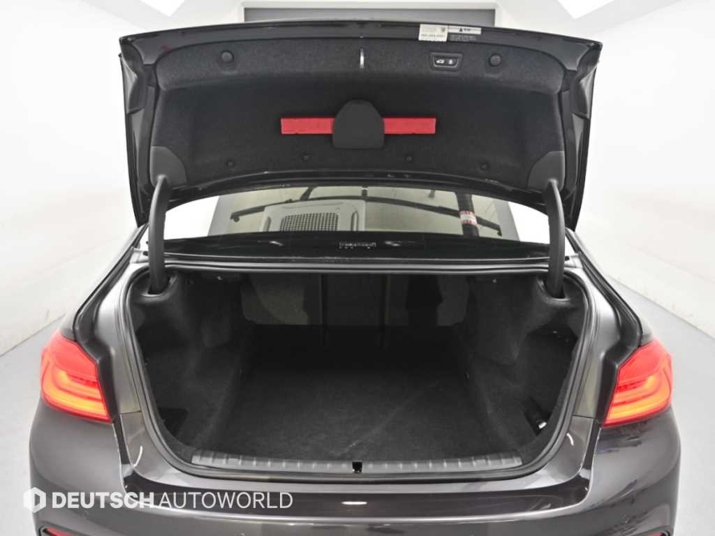 BMW 5시리즈 5시리즈 (G30) 520i M 스포츠 이미지 19
