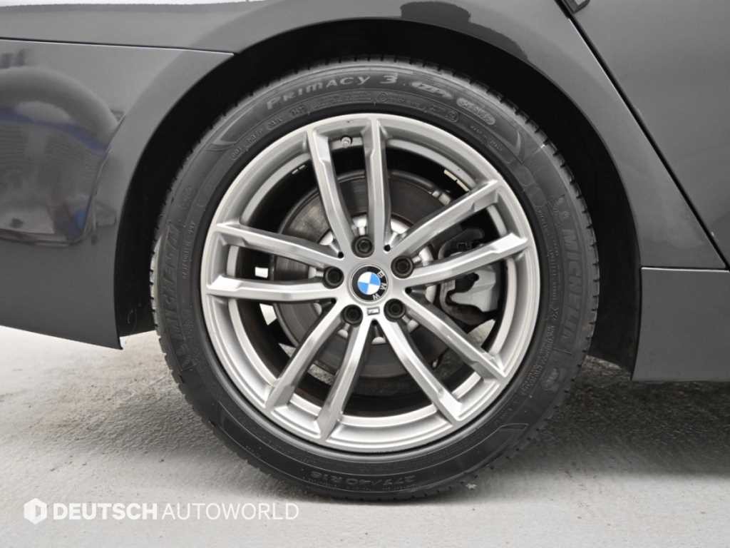 BMW 5시리즈 5시리즈 (G30) 520i M 스포츠 이미지 5