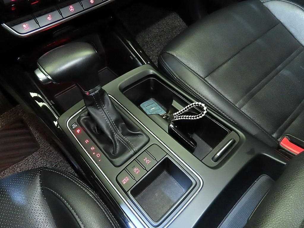 기아 쏘렌토 더 뉴 쏘렌토 디젤 2.0 4WD 프레스티지 이미지 12