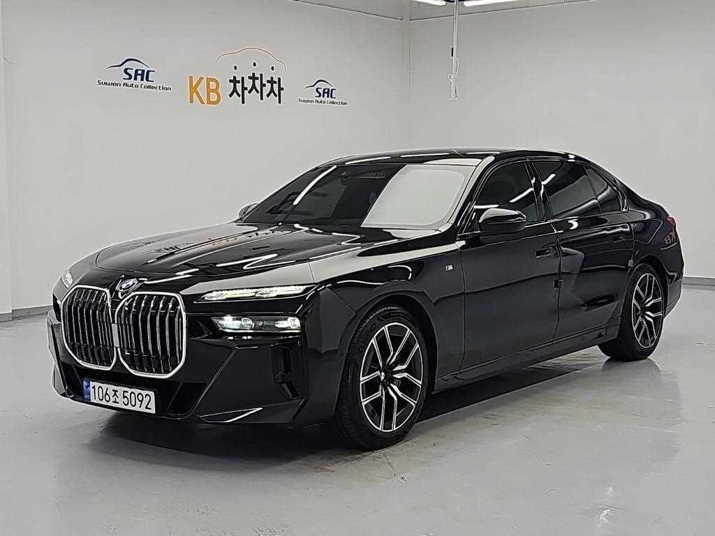 BMW 7시리즈 7시리즈 (G70) 740i sDrive M 스포츠 이미지 2
