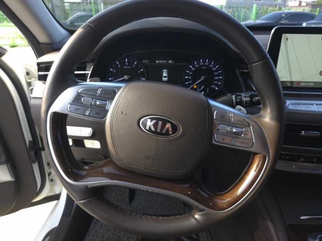 기아 K9 더 K9 3.8 GDI AWD 플래티넘Ⅰ 이미지 9
