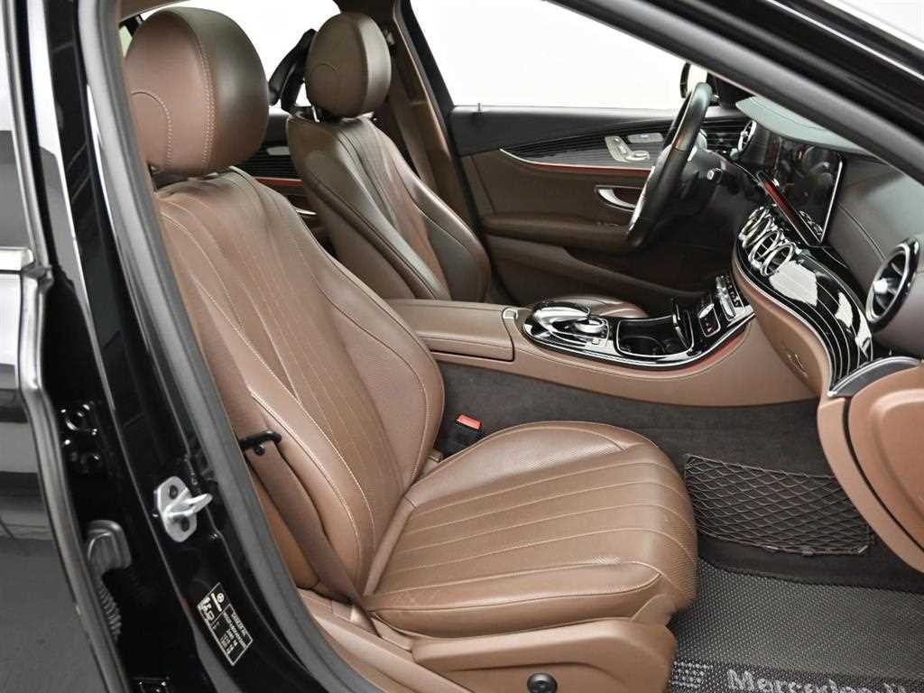 벤츠 E 클래스 E-클래스 W213 E450 4MATIC 익스클루시브 이미지 10