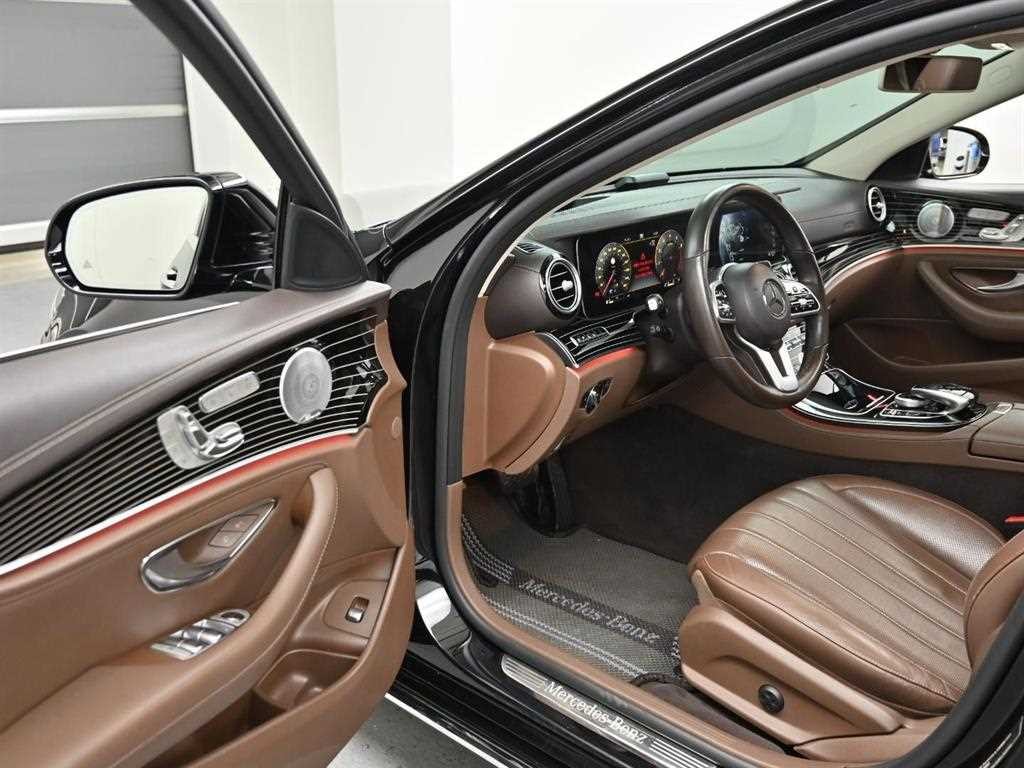 벤츠 E 클래스 E-클래스 W213 E450 4MATIC 익스클루시브 이미지 12