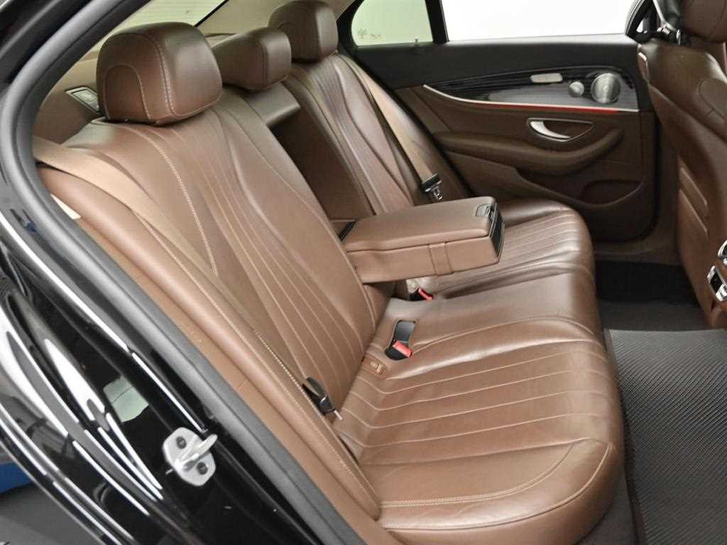 벤츠 E 클래스 E-클래스 W213 E450 4MATIC 익스클루시브 이미지 13