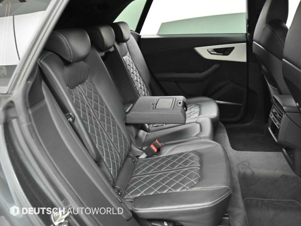 아우디 Q8 55 TFSI 콰트로 프리미엄 이미지 12