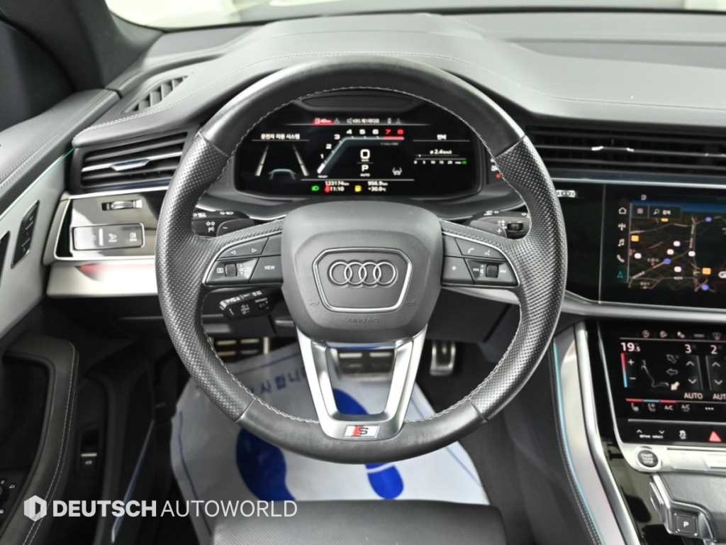 아우디 Q8 55 TFSI 콰트로 프리미엄 이미지 13