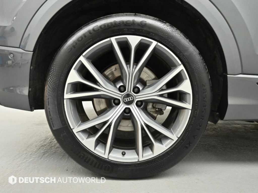 아우디 Q8 55 TFSI 콰트로 프리미엄 이미지 5