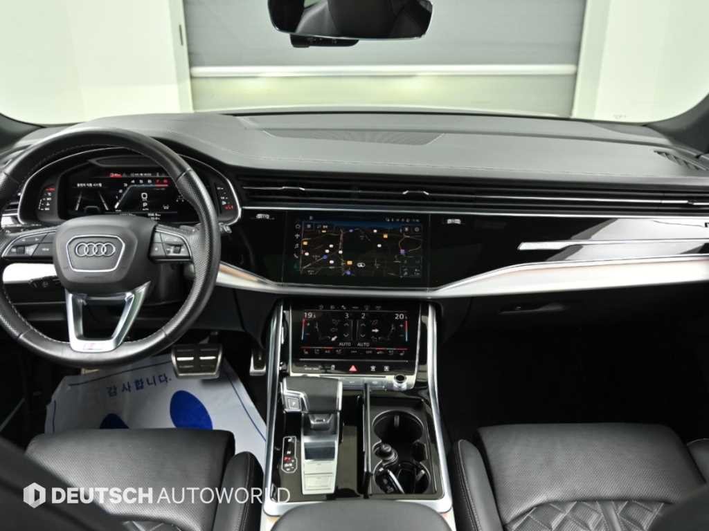 아우디 Q8 55 TFSI 콰트로 프리미엄 이미지 7