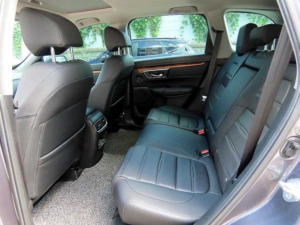 혼다 CR-V CR-V 5세대 2.0 하이브리드 투어링 4WD 이미지 6