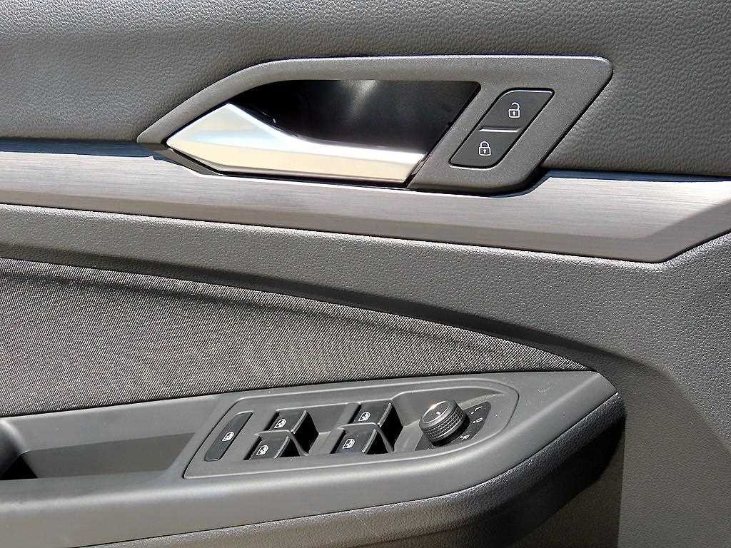 폭스바겐 골프 골프 8세대 2.0 TDI 프레스티지 이미지 12