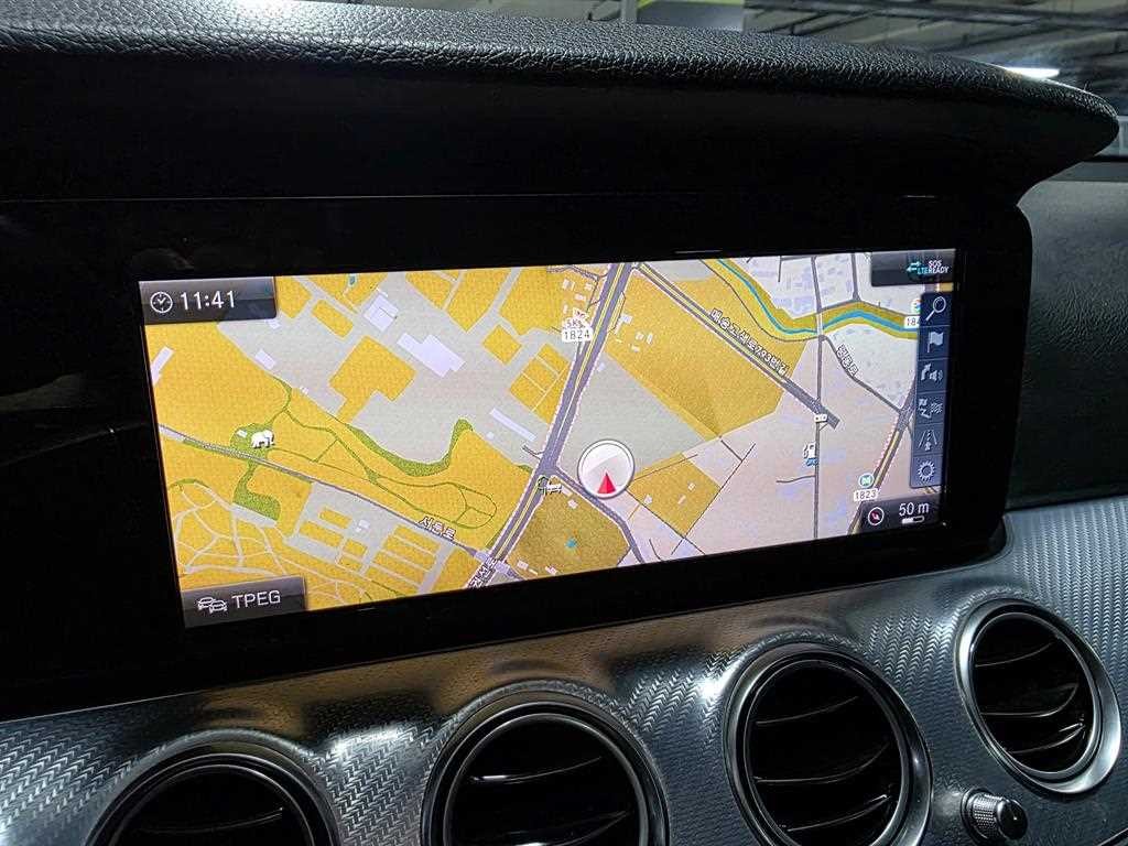 벤츠 E 클래스 E-클래스 W213 E250 아방가르드 이미지 11