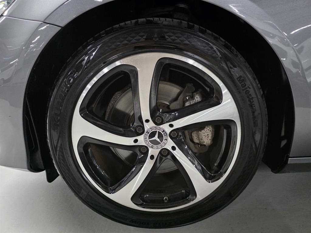 벤츠 E 클래스 E-클래스 W213 E250 아방가르드 이미지 19