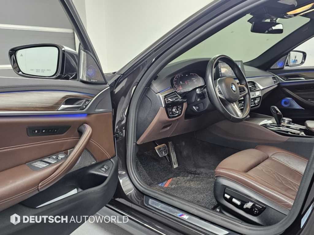BMW 5시리즈 5시리즈 (G30) 530i M 스포츠 플러스 이미지 11