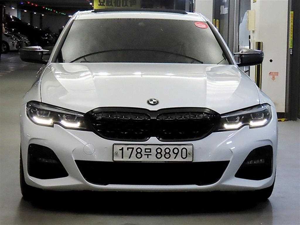 BMW 3시리즈 3시리즈 (G20) 320i M 스포츠 이미지 2