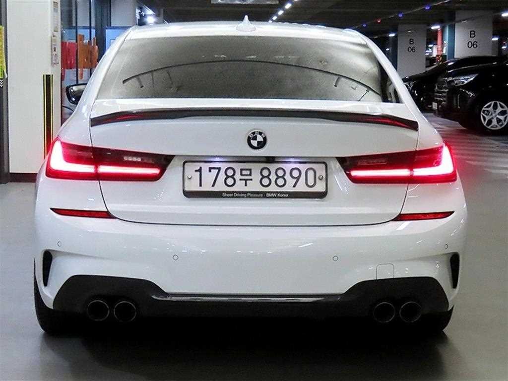 BMW 3시리즈 3시리즈 (G20) 320i M 스포츠 이미지 5