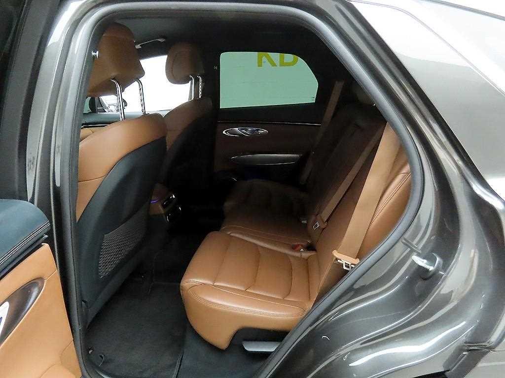 제네시스 GV70 2.5T 가솔린 AWD 기본형 이미지 14