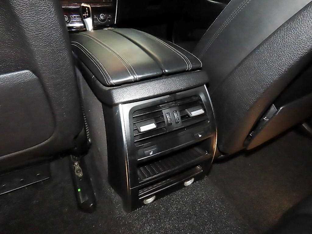 BMW 그란투리스모 5시리즈 GT (F07) GT 30d xDRIVE 이미지 15