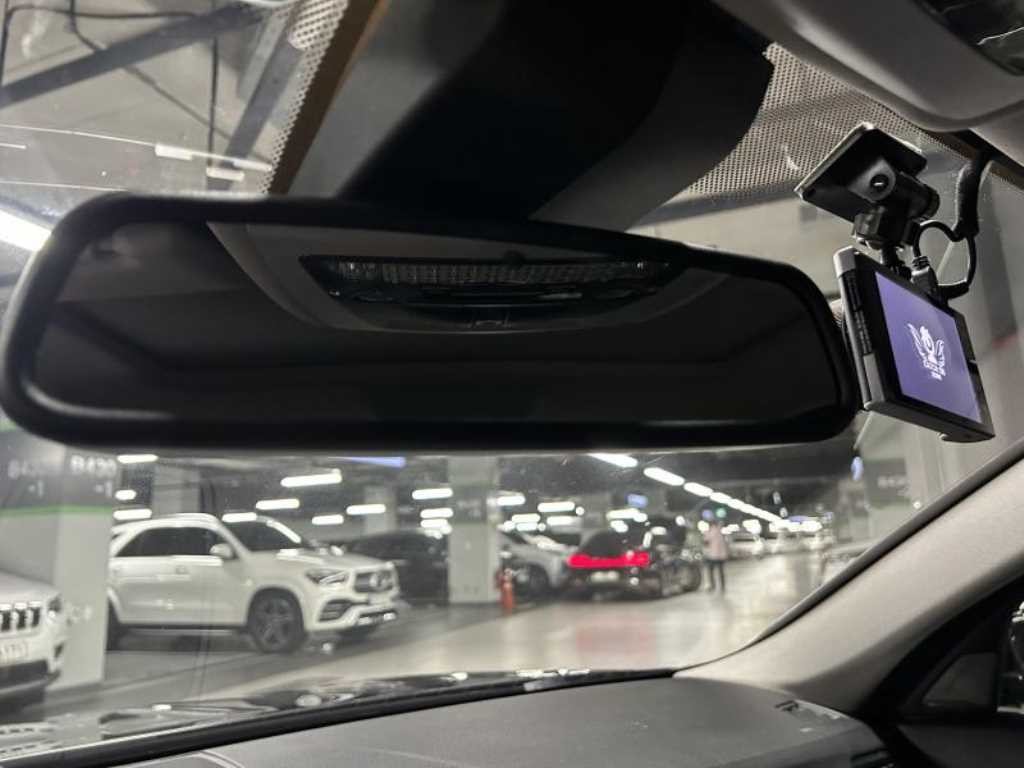 BMW 5시리즈 5시리즈 (F10) 520d 럭셔리 이미지 12