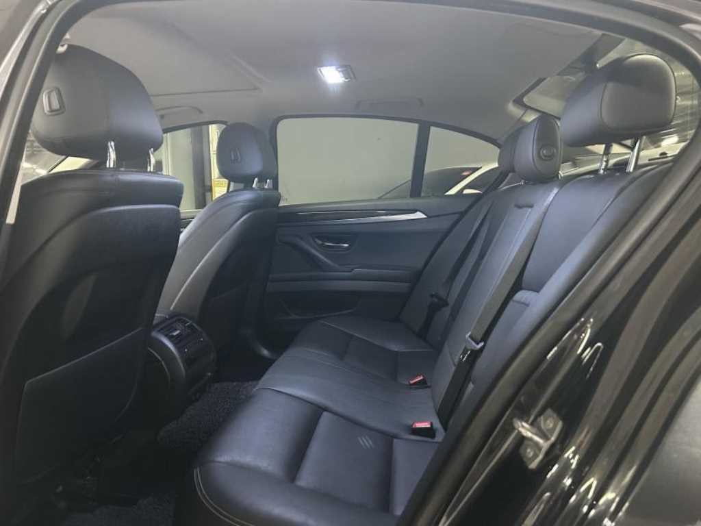 BMW 5시리즈 5시리즈 (F10) 520d 럭셔리 이미지 14