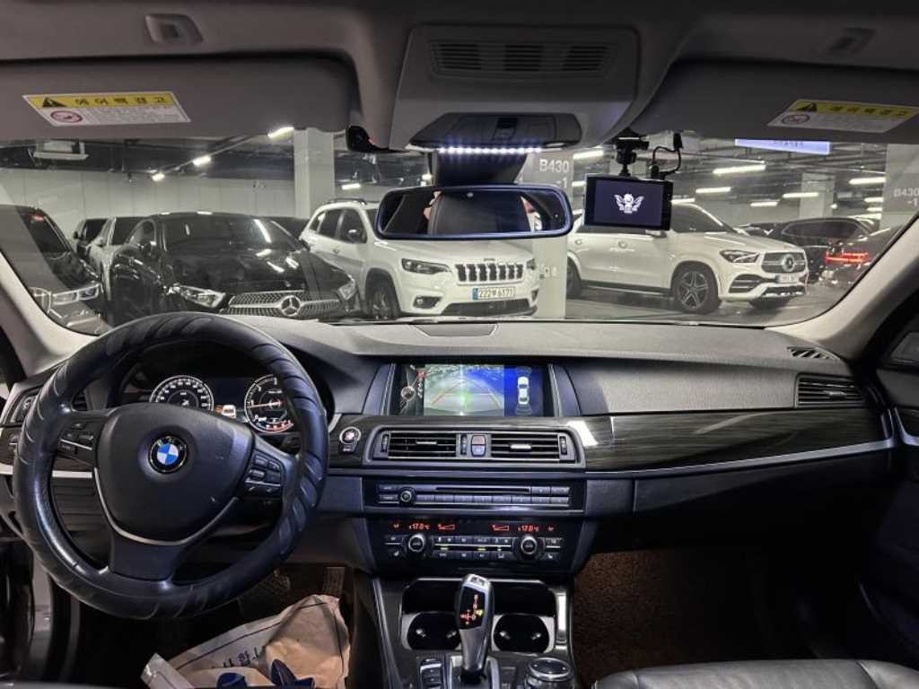 BMW 5시리즈 5시리즈 (F10) 520d 럭셔리 이미지 15