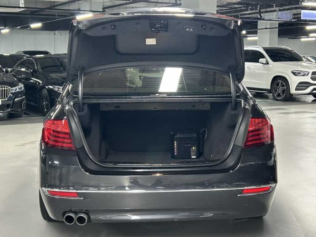 BMW 5시리즈 5시리즈 (F10) 520d 럭셔리 이미지 6