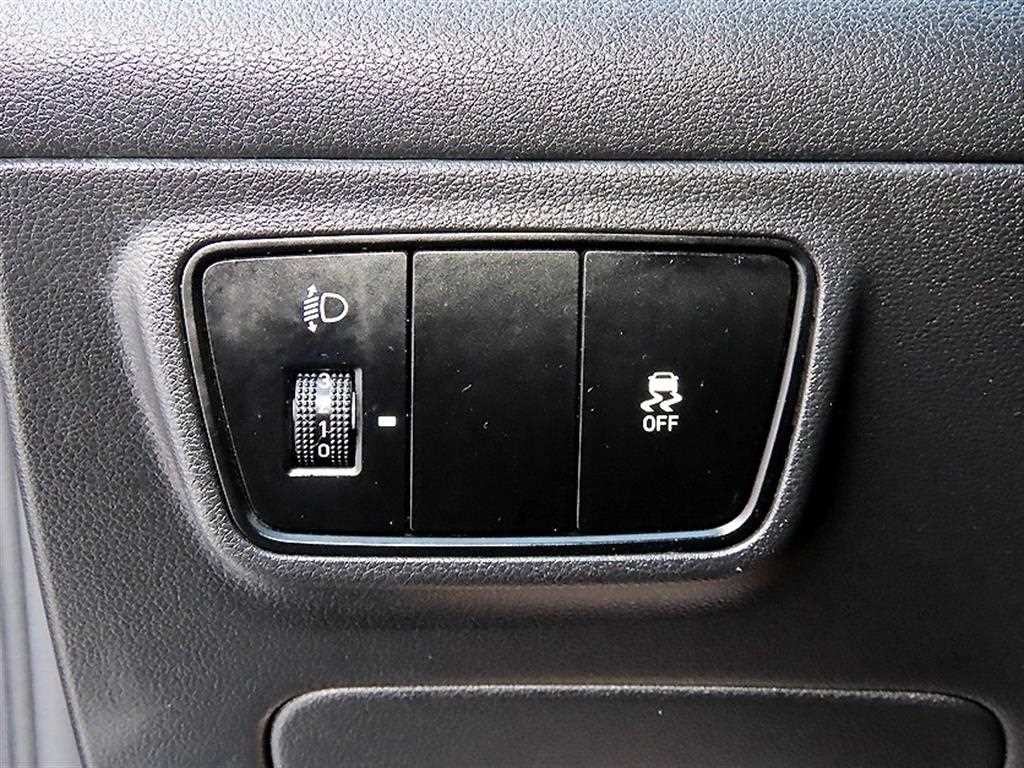 현대 투싼 투싼 (NX4) 디젤 2.0 2WD 모던 이미지 12