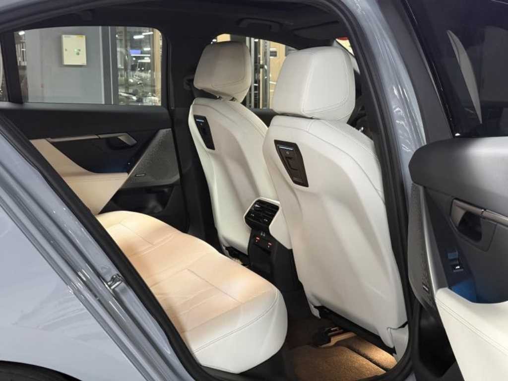 BMW 5시리즈 5시리즈 (G60) 520i M 스포츠 이미지 16