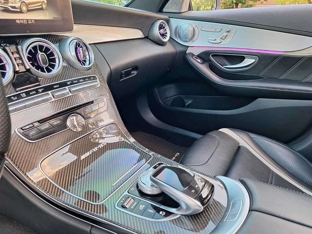 벤츠 C 클래스 C클래스 W205 C63 S AMG 이미지 11