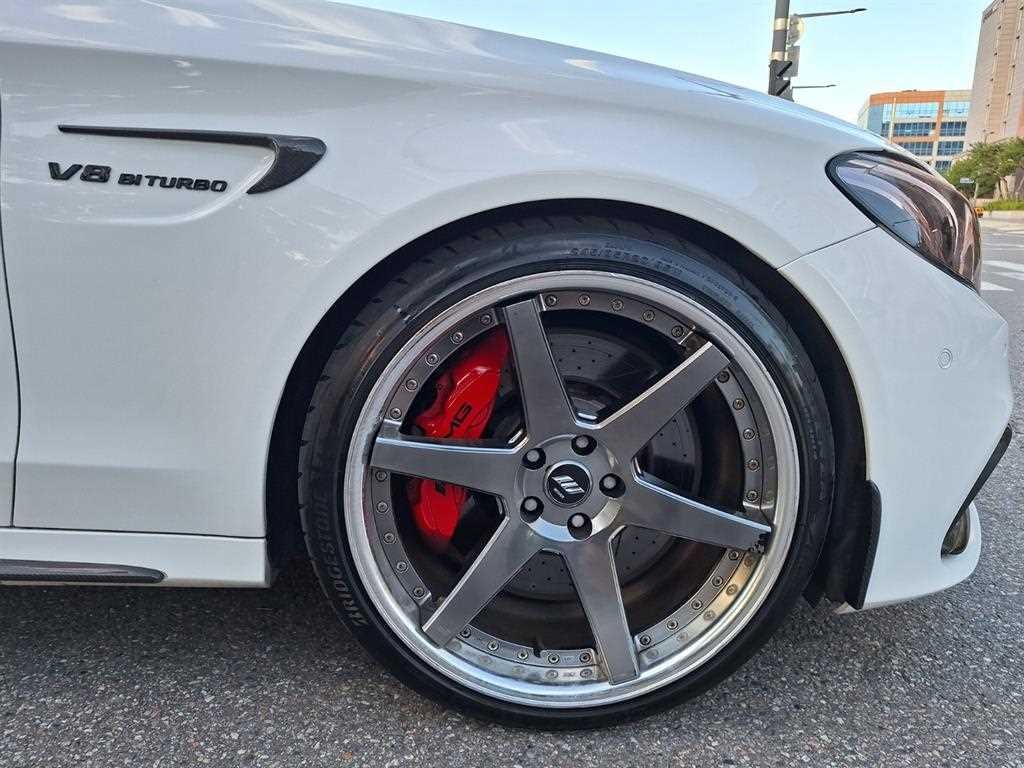 벤츠 C 클래스 C클래스 W205 C63 S AMG 이미지 15