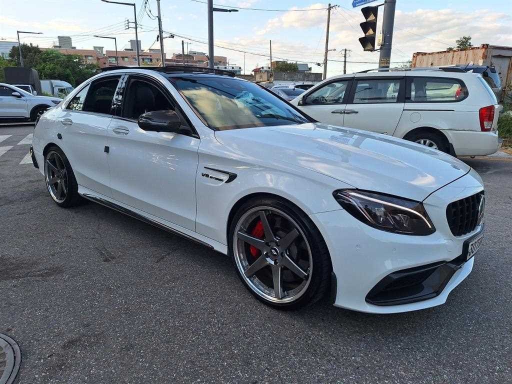 벤츠 C 클래스 C클래스 W205 C63 S AMG 이미지 5