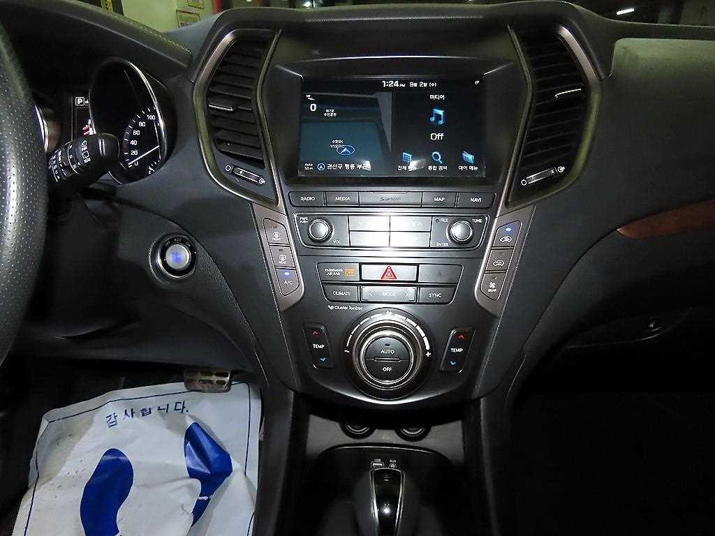 현대 맥스크루즈 더뉴맥스크루즈 3.3 V6 GDI 4WD 파이니스트 에디션 이미지 11