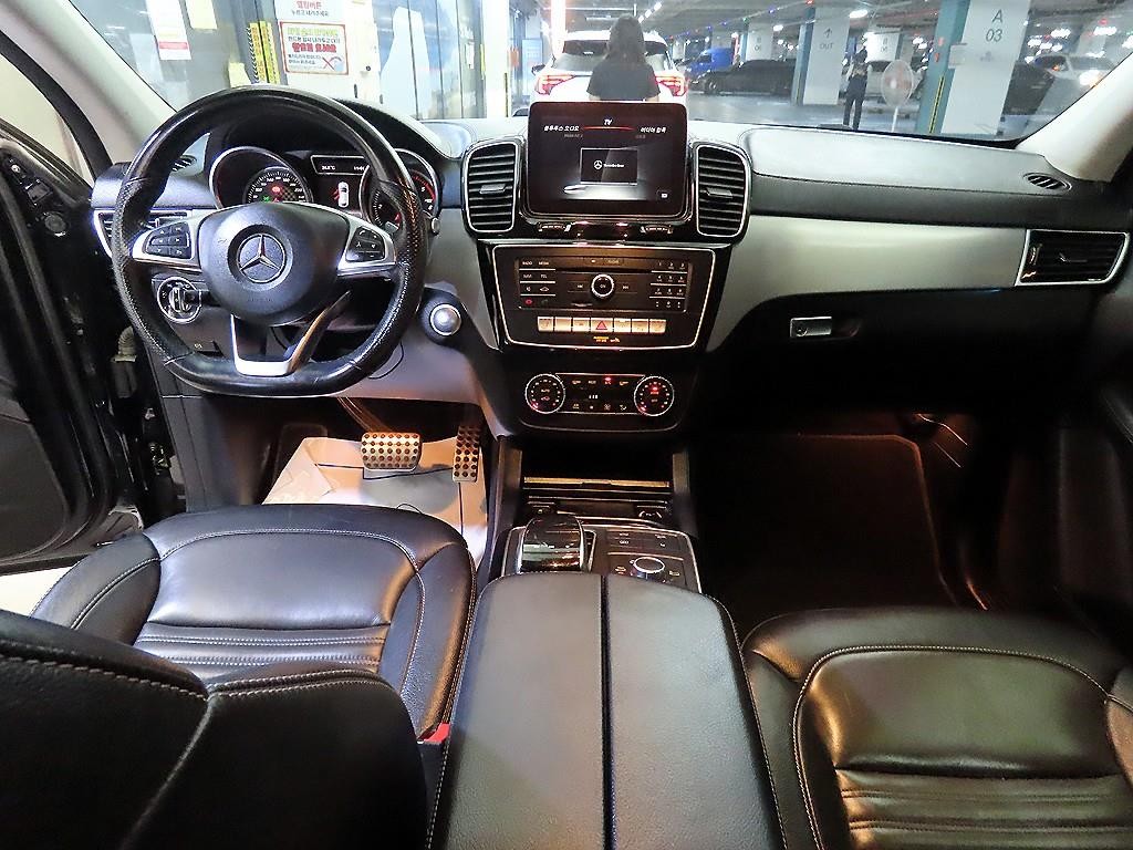 벤츠 GLE 클래스 GLE 클래스 W166 GLE 350 d 4MATIC 쿠페 이미지 10