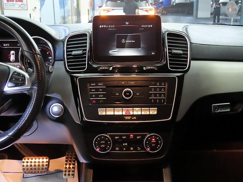 벤츠 GLE 클래스 GLE 클래스 W166 GLE 350 d 4MATIC 쿠페 이미지 11