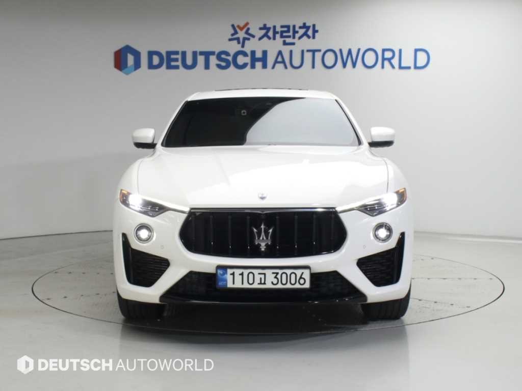 마세라티 르반떼 3.0 AWD 모데나 이미지 3