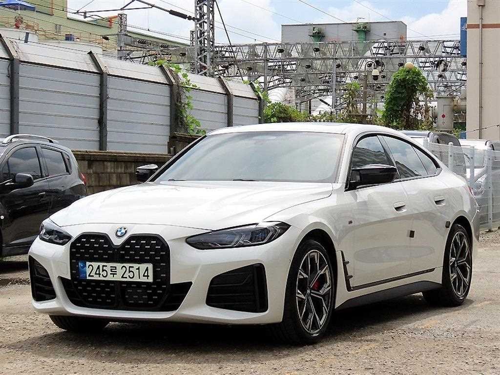 BMW 4시리즈 4시리즈 (G22) 420d 그란쿠페 M 스포츠 퍼스트 에디션 이미지 2