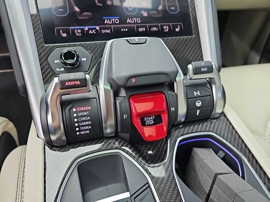 람보르기니 우루스 4.0 V8 이미지 8