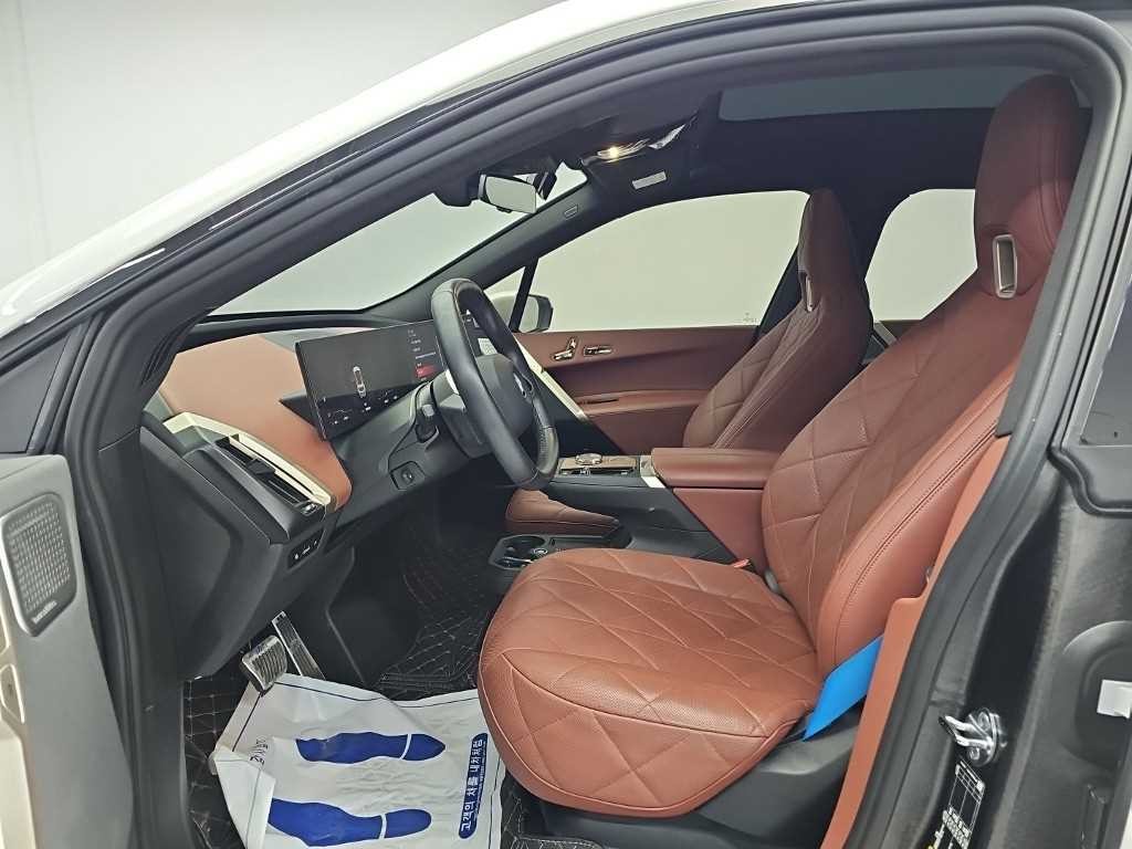 BMW iX M60 이미지 11