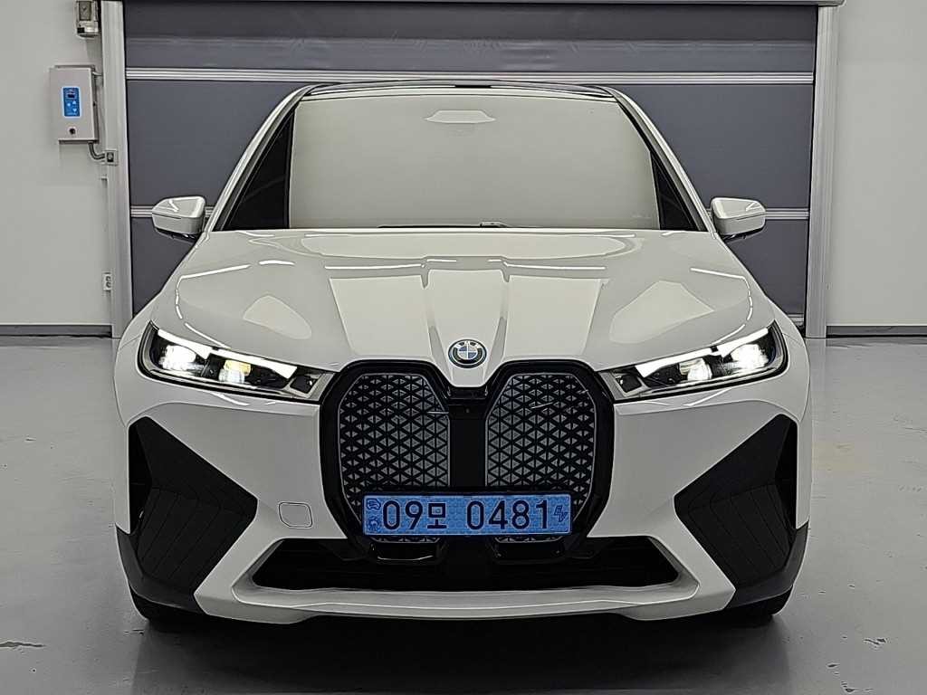 BMW iX M60 이미지 2
