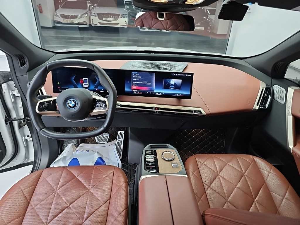 BMW iX M60 이미지 7