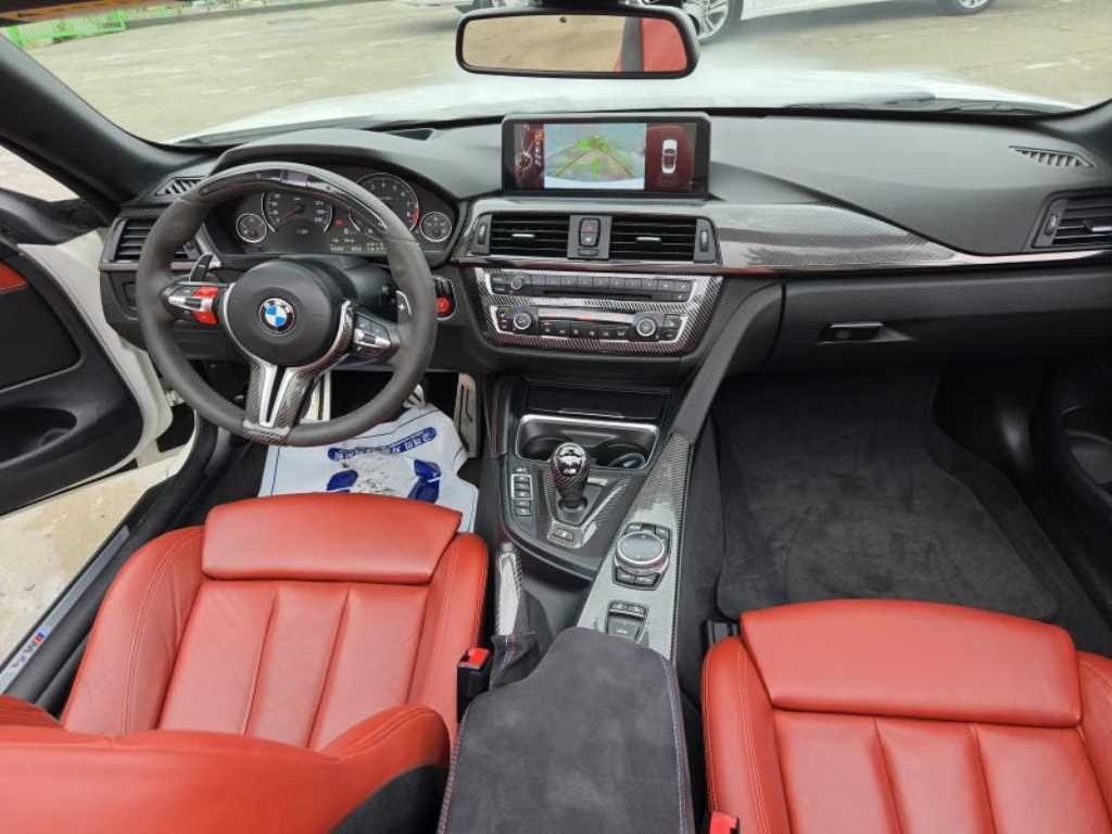 BMW 4시리즈 M4 (F82) 컨버터블 이미지 11