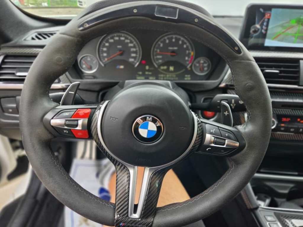 BMW 4시리즈 M4 (F82) 컨버터블 이미지 12