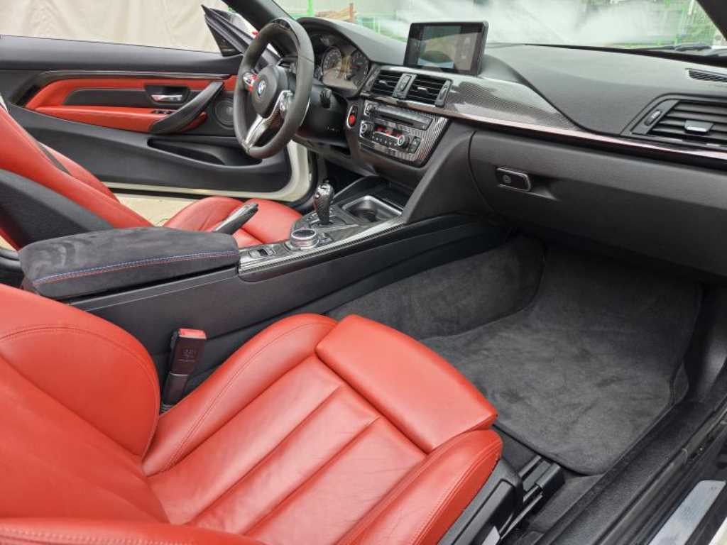 BMW 4시리즈 M4 (F82) 컨버터블 이미지 17