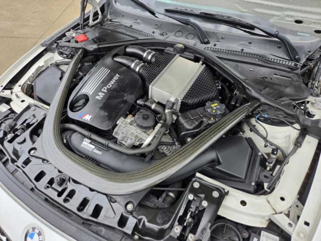 BMW 4시리즈 M4 (F82) 컨버터블 이미지 19