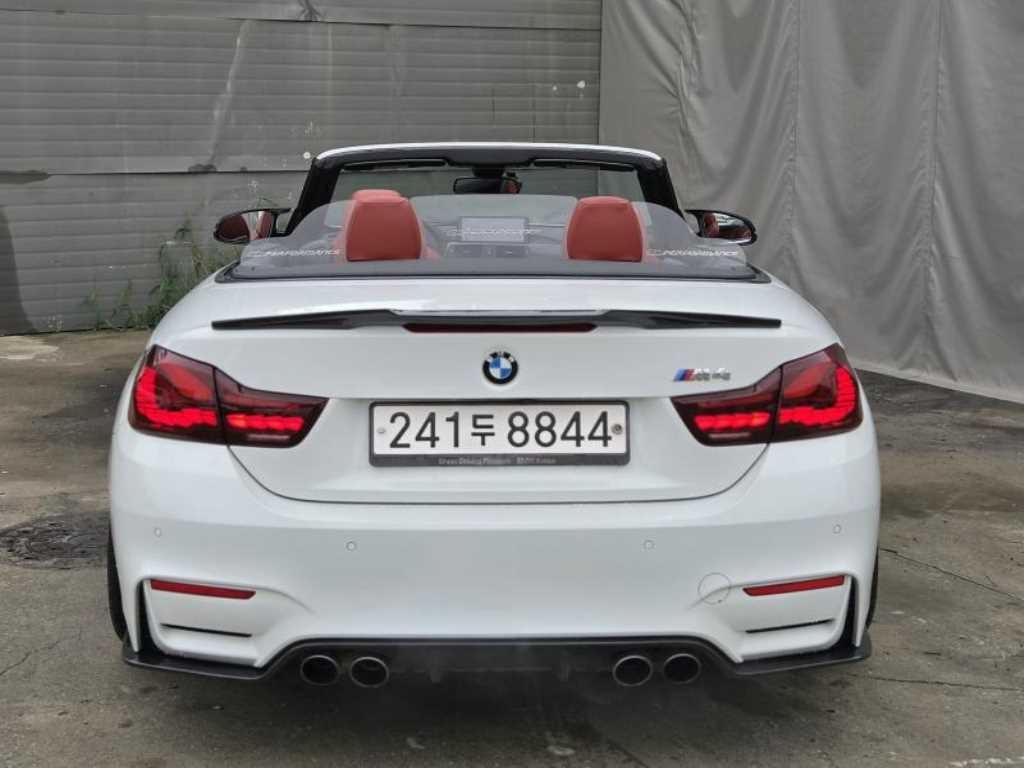 BMW 4시리즈 M4 (F82) 컨버터블 이미지 4